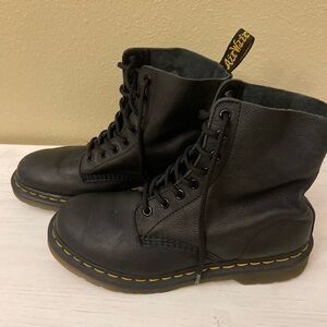Doc Dr. Martens Pascal Boots Size 8 Black Leather Lace-up